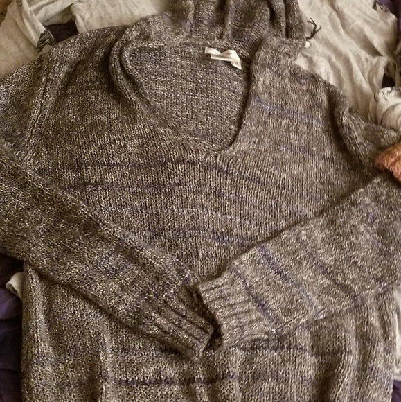 HUGE Ladies Size Small Fall/Winter Clothes Bundle - Picture 4 of 6